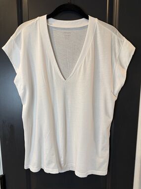 Frame Denim White Short Sleeve V-Neck Tee